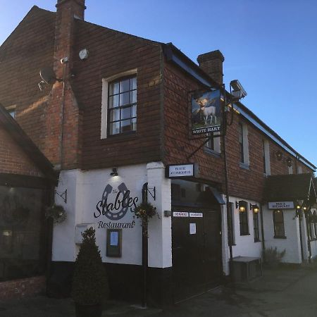 The White Hart Pub And Rooms Cranleigh Room photo